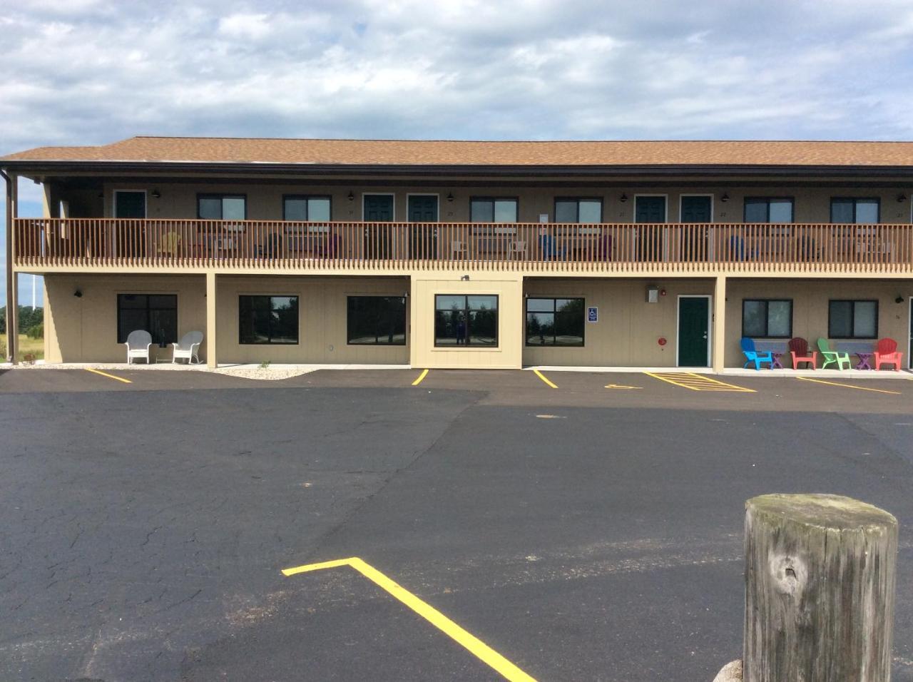 Scenic Shore Inn Algoma Exterior photo